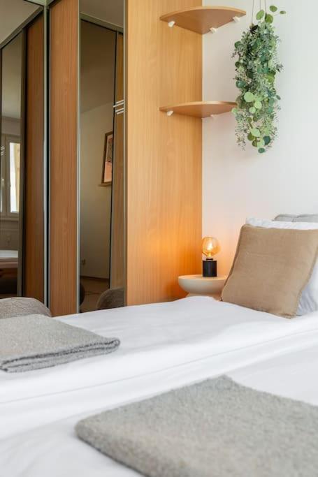 Duna Retreat: City Serenity Bratislava Eksteriør bilde